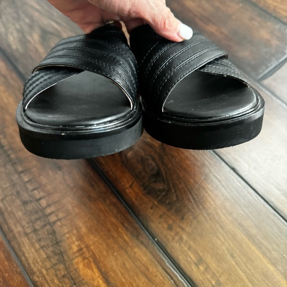 Madewell Pieced Crisscross Leather Slides - Picture 6 of 12